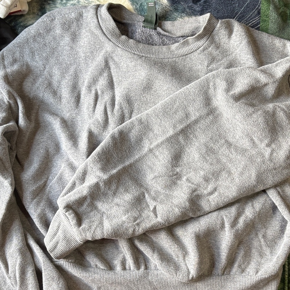 Wild Fable Gray Crewneck Men's Sweater